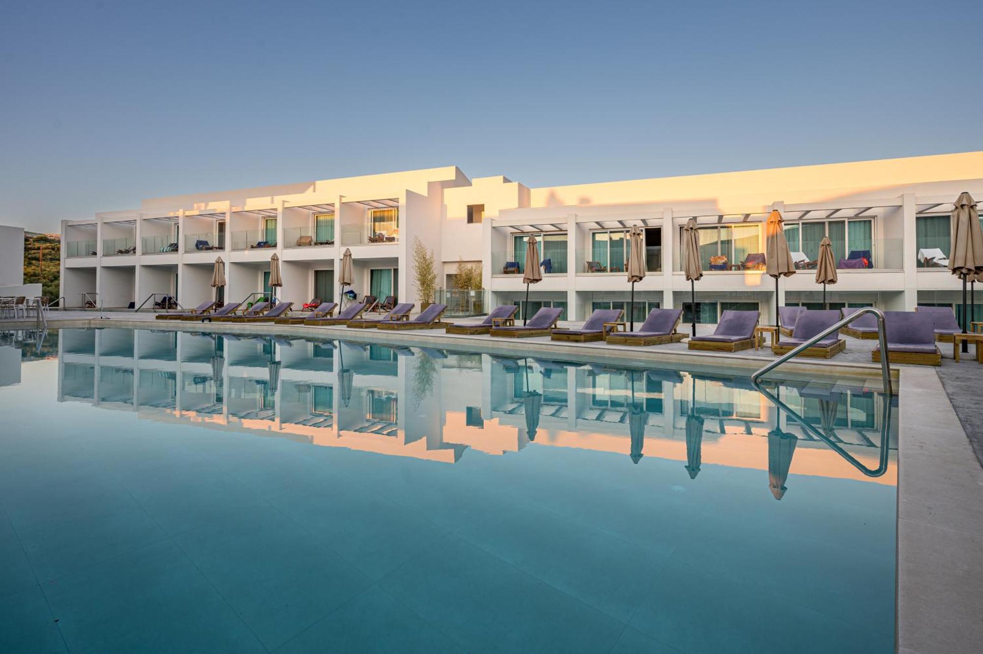 Mirage Bleu Hotel